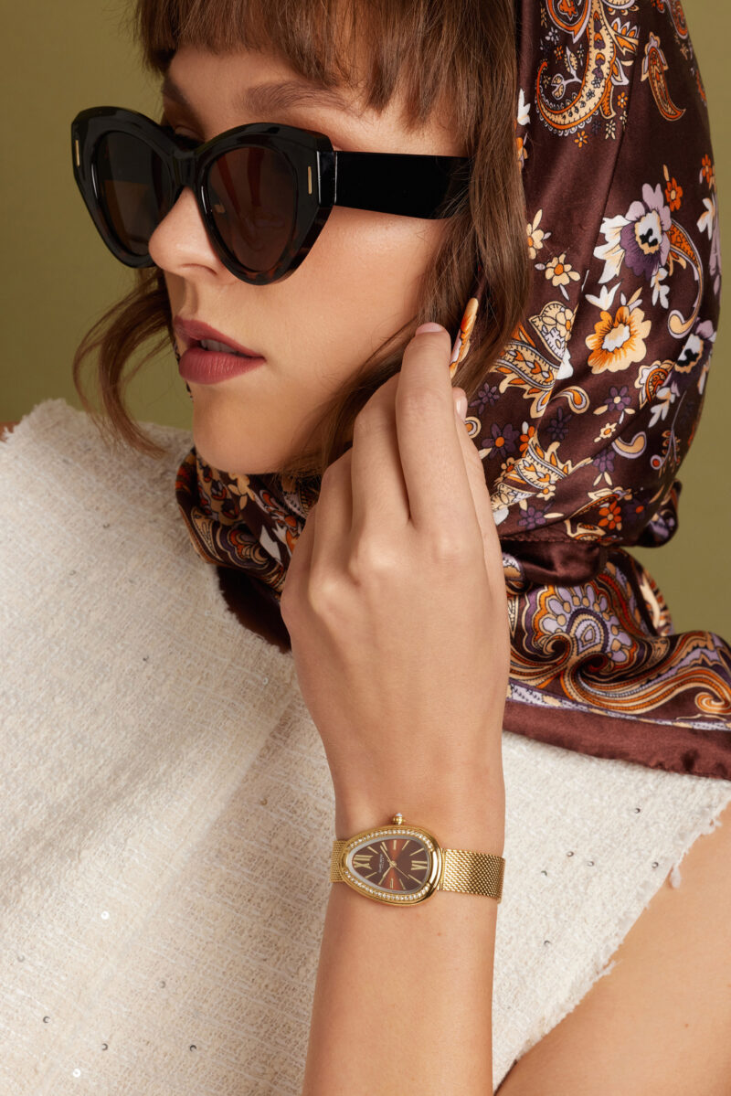Royalty  Gold Mesh - Image 9