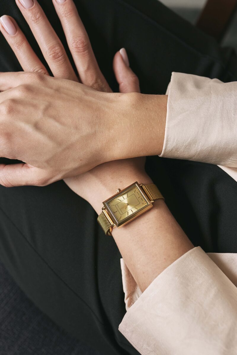 Élodie Gold Mesh - Image 8