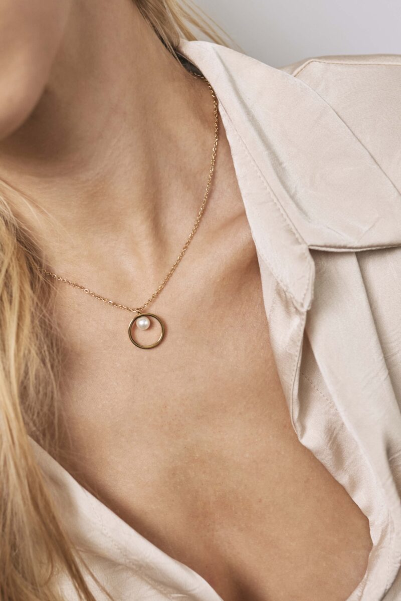Lea Gold Necklace - Image 6