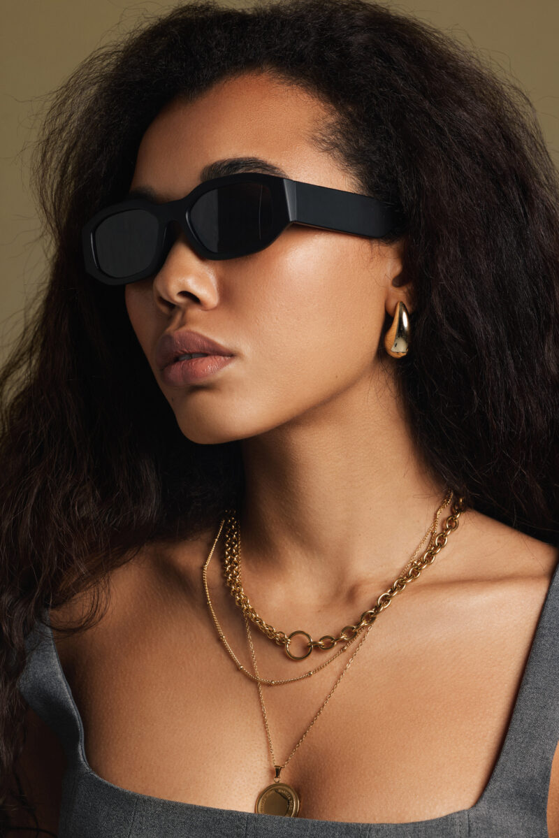 Femme Fatale Black - Image 15