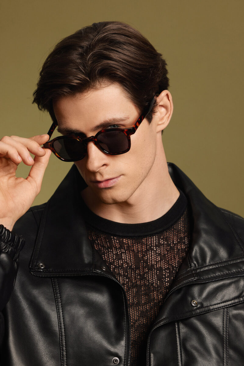 Believer Red Tortoise - Image 18