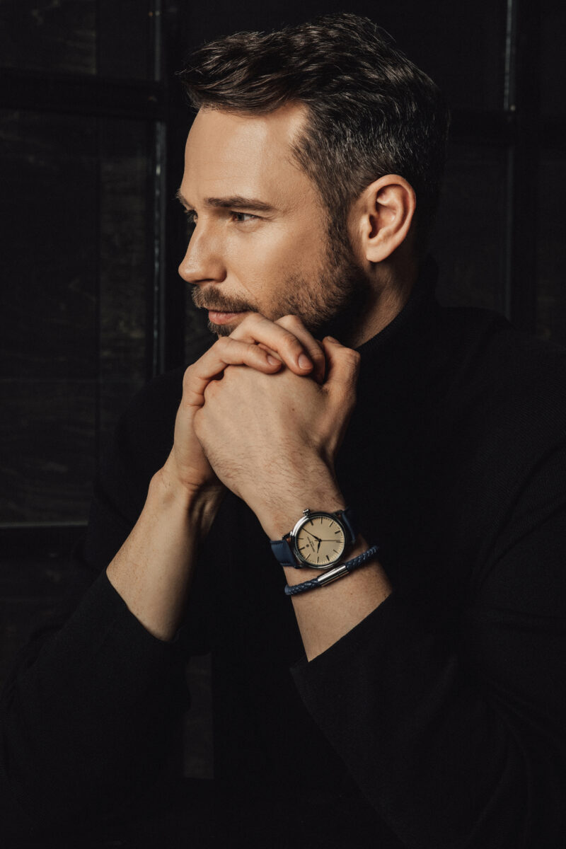 Zurich white dial blue leather - Image 25