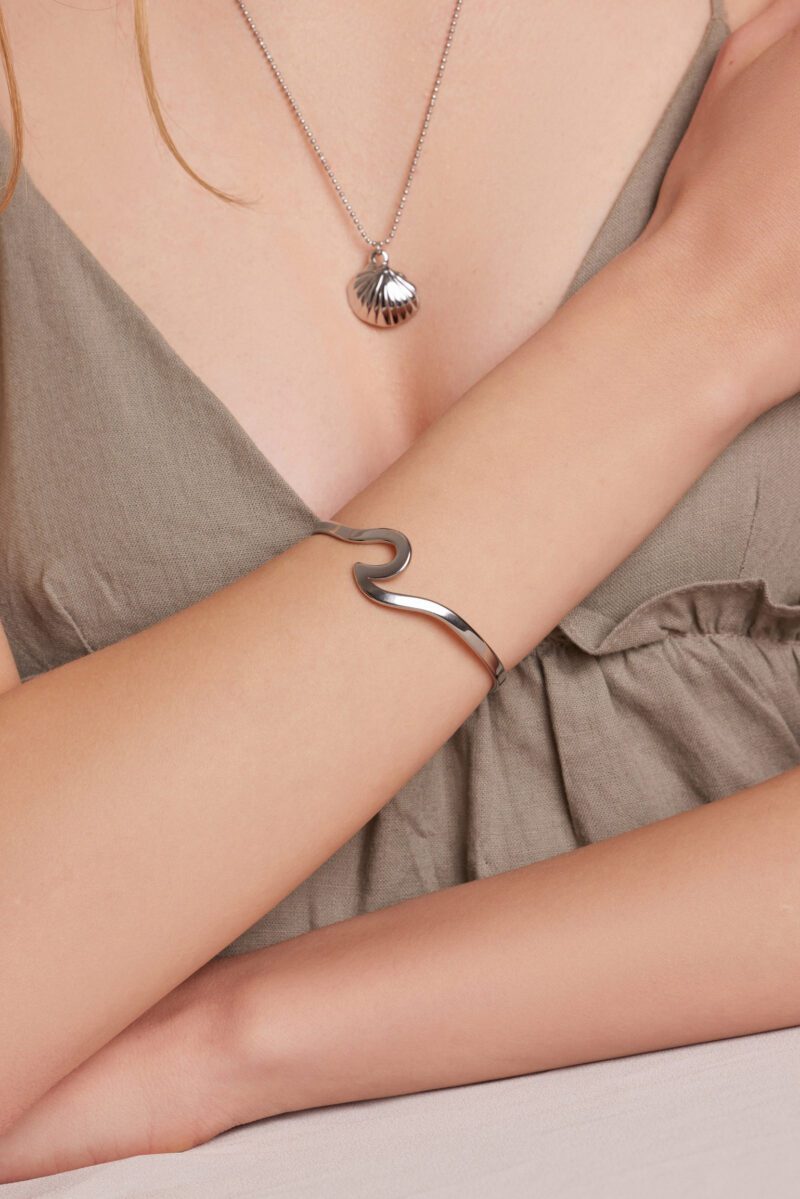 Wavelle in Silver