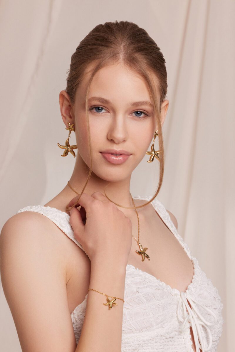 Aquenna in Gold - Image 2