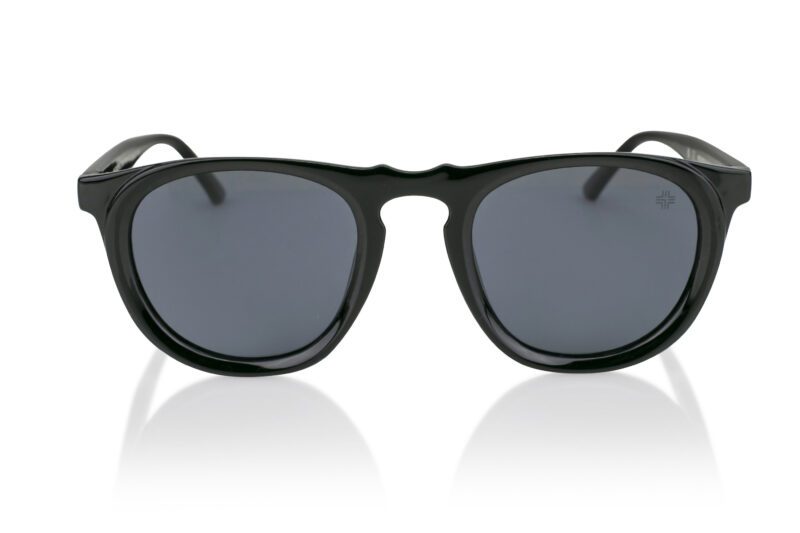 METROPOLITAN BLACK